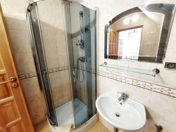 Goscinne Centrum Henryk Hadka Homestay Zawoja